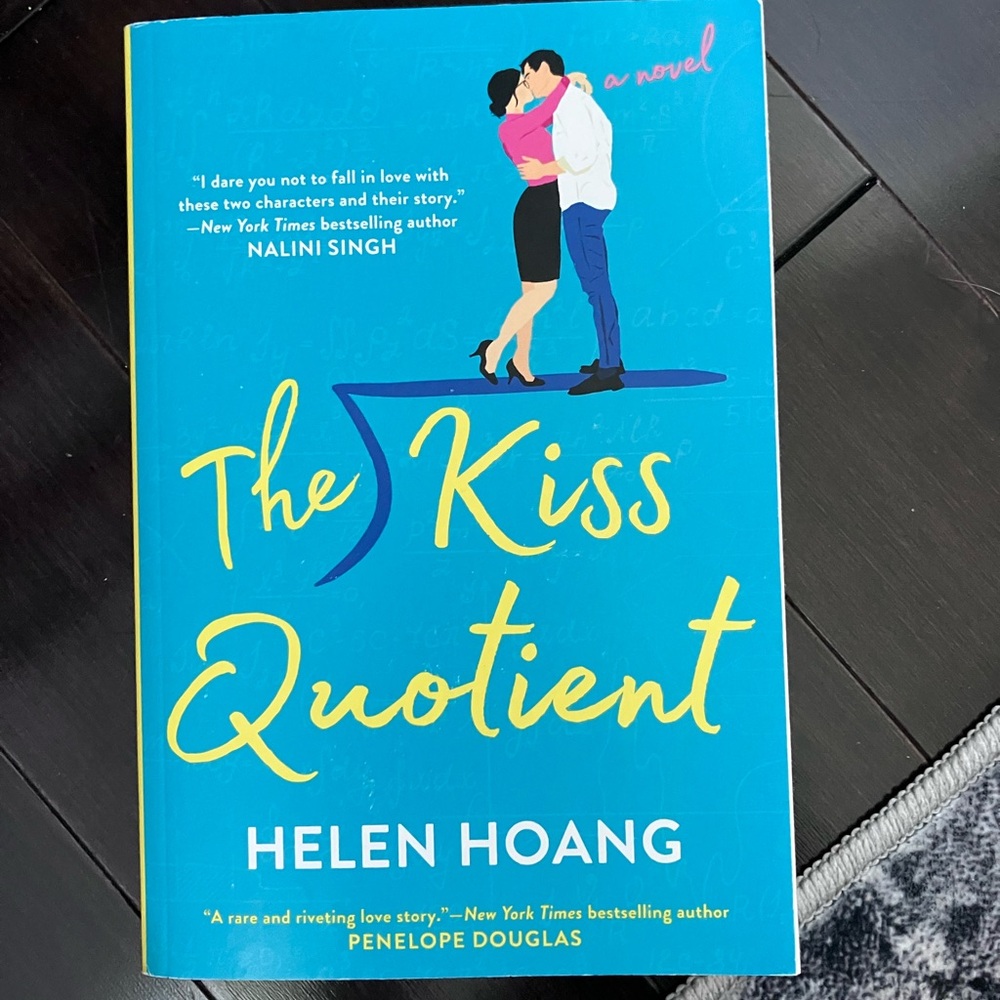 📚 2/$10 The Kiss Quotient by Helen Hoang